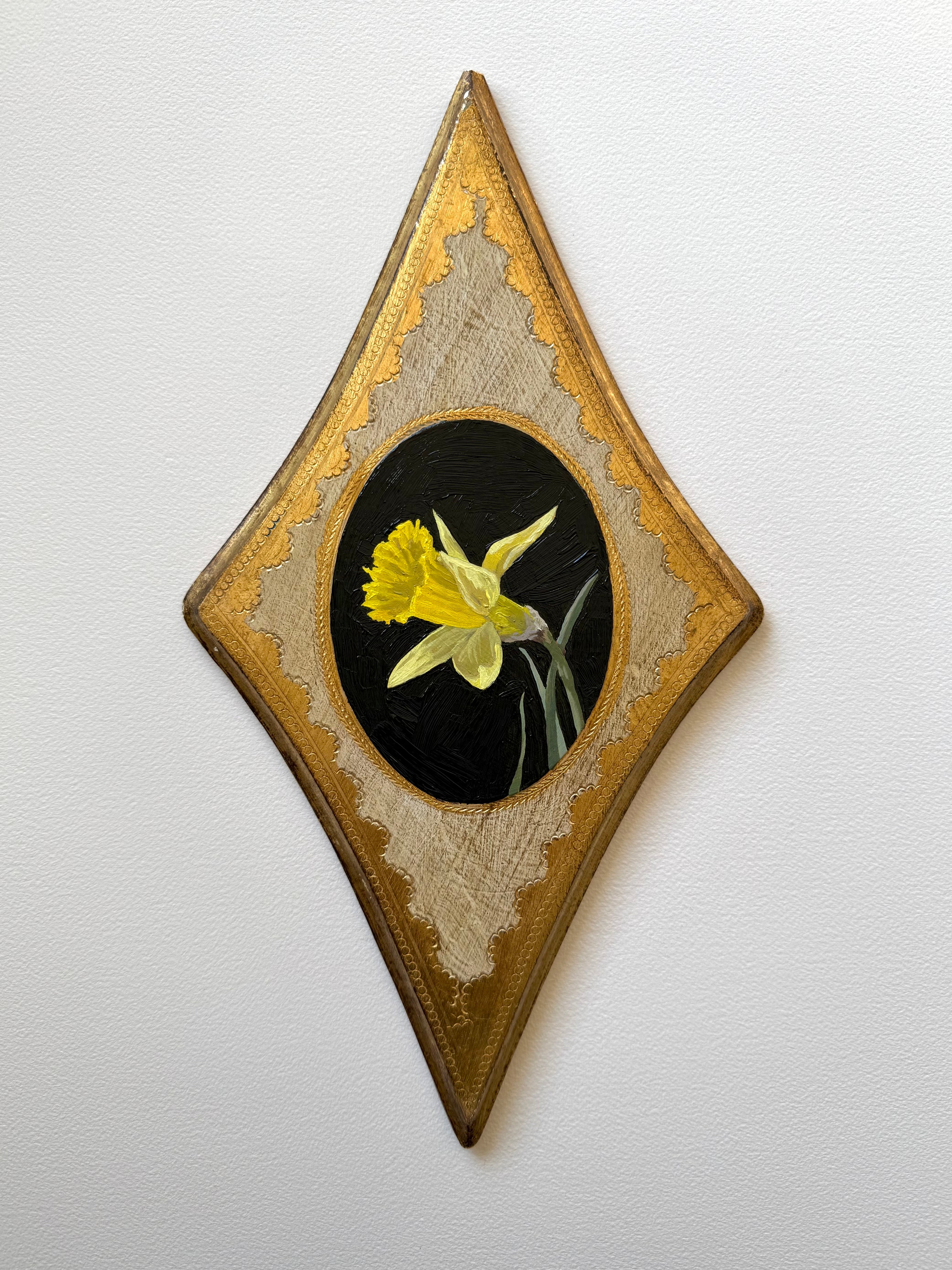 Daffodil on Diamond
